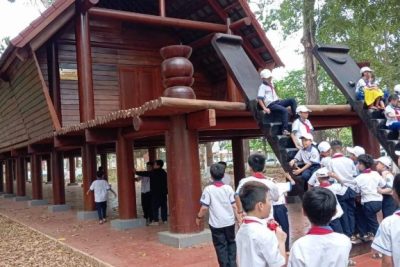 HÀNH TRÌNH VỀ ĐỊA CHỈ ĐỎ GIÁO DỤC TRUYỀN THỐNG CÁCH MẠNG.